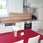 Jasmin - Untergeschoss Appartement *